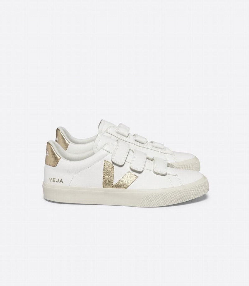 Χαμηλα Sneakers γυναικεια Veja Recife Chromefree δερματινα ασπρα χρυσο χρωμα | LPI994ZP